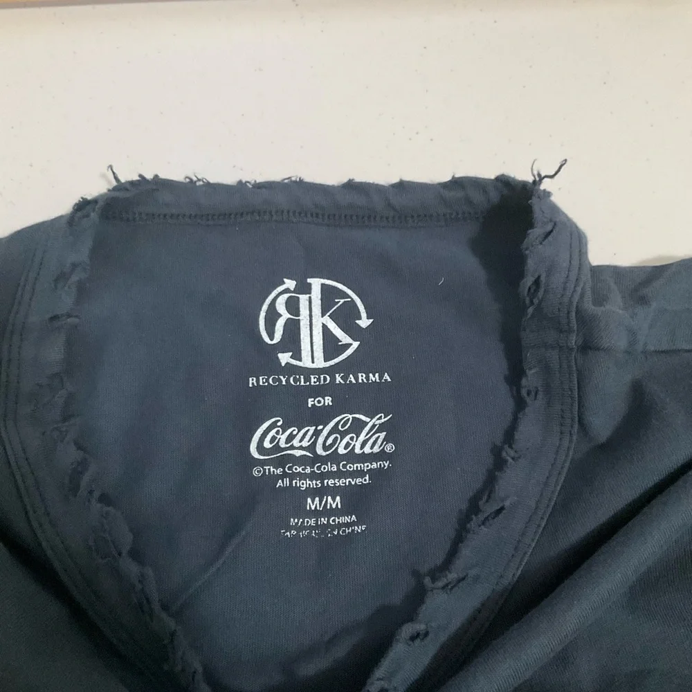 Recycled Karma Tops Womens Medium Black Coke Tee Distressed New - Picture 5 of 8